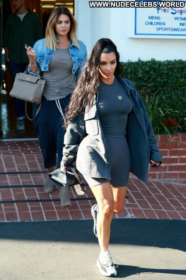 Kim Kardashian Los Angeles Bar Los Angeles Angel Shopping Posing Hot