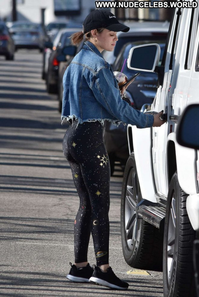 Lucy Hale Gym In La Posing Hot Babe Celebrity Paparazzi Gym Beautiful