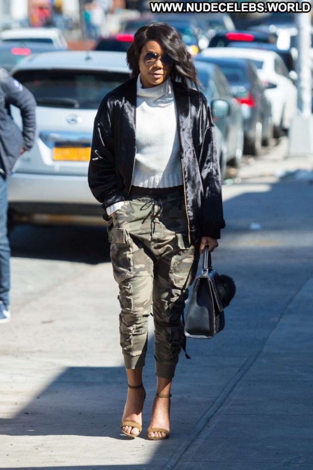 Gabrielle Union New York Posing Hot New York Beautiful Paparazzi Babe