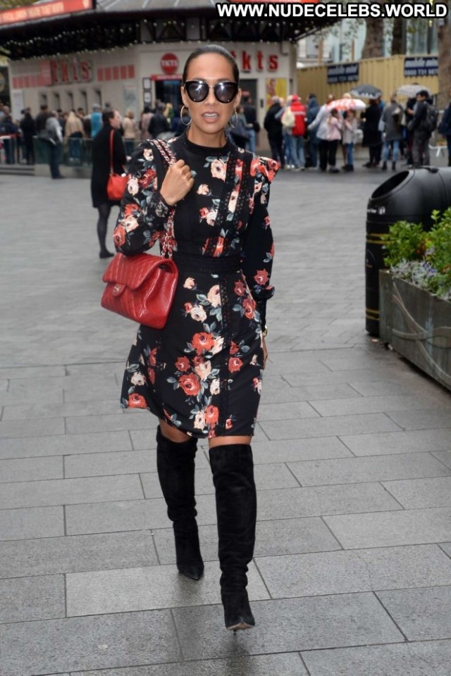 Myleene Klass No Source Beautiful Posing Hot London Babe Paparazzi