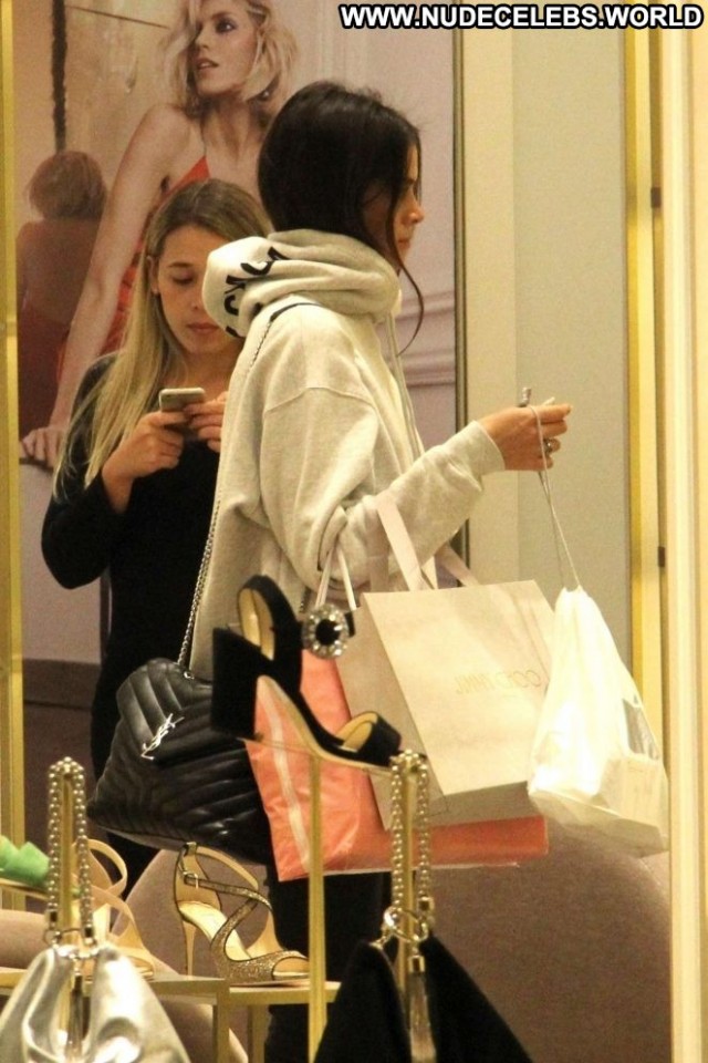 Bruna Marquezine No Source Posing Hot Shopping Babe Paparazzi