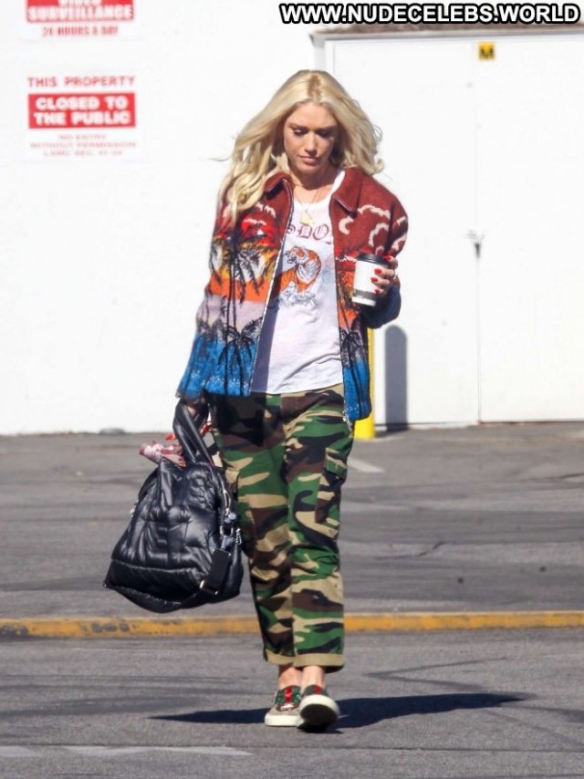 Gwen Stefani No Source  Paparazzi Celebrity Beautiful Posing Hot Babe