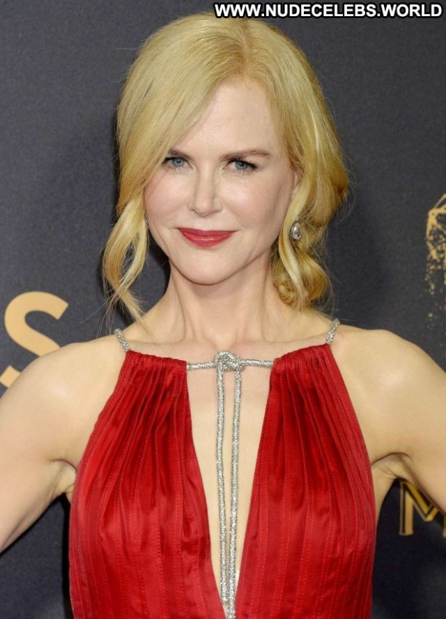 Nicole Kidman Primetime Emmy Awards Paparazzi Los Angeles Posing Hot