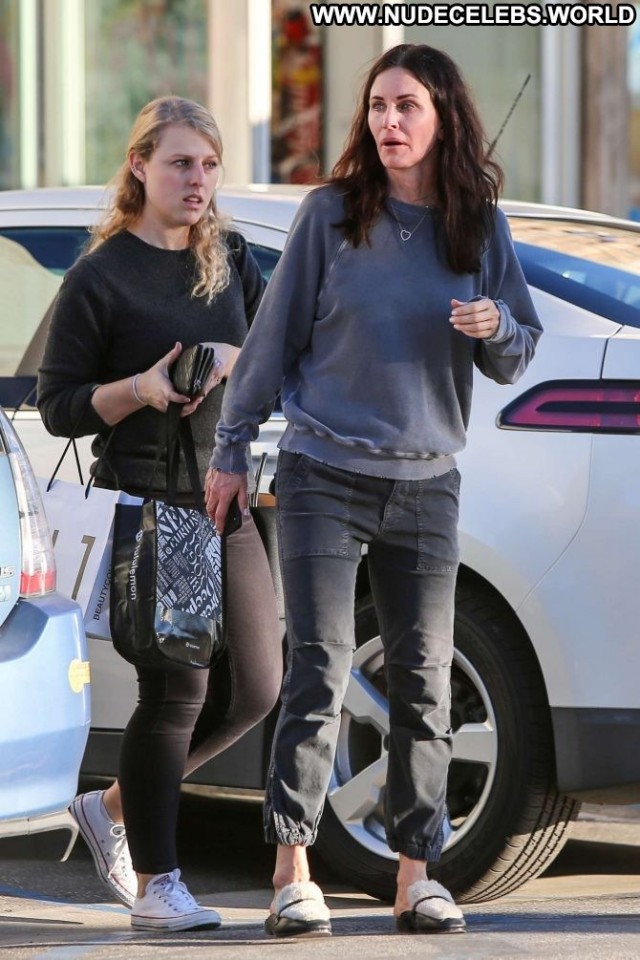 Courteney Cox No Source Posing Hot Babe Beautiful Paparazzi Mali