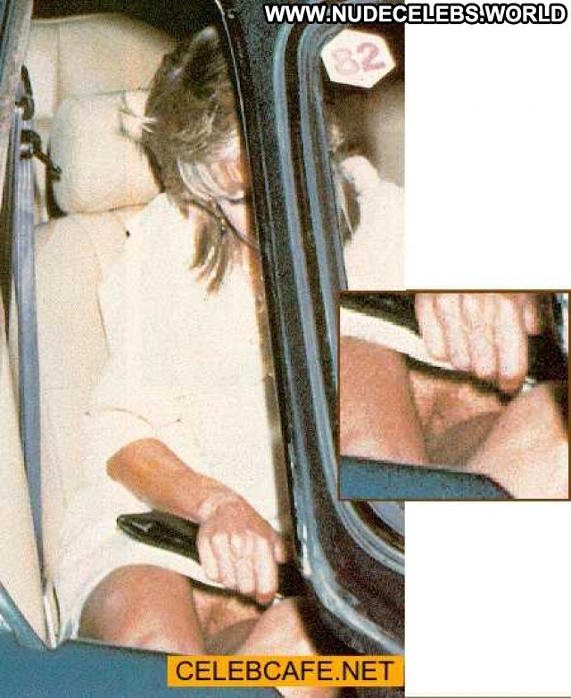 Farrah Fawcett No Source Upskirt Car Posing Hot Celebrity Babe