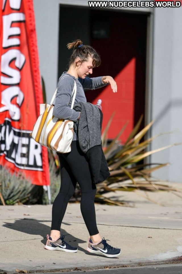 Milla Jovovich Los Angeles Posing Hot Angel Beautiful Celebrity Gym
