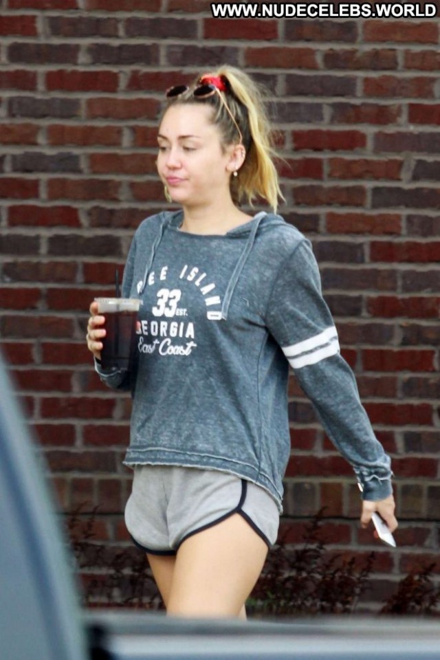 Miley Cyrus No Source Paparazzi Shorts Beautiful Posing Hot Babe
