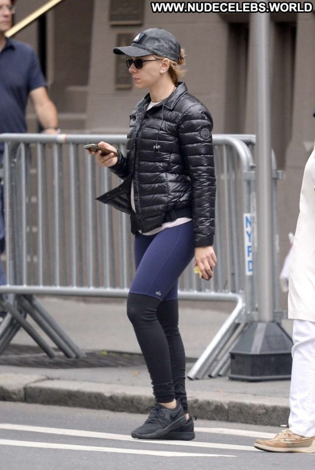 Scarlett Johansson New York New York Celebrity Beautiful Paparazzi