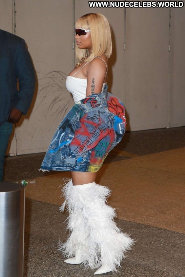 Nicki Minaj New York New York Posing Hot Paparazzi Celebrity Babe