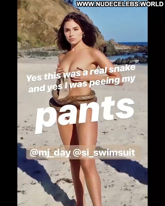 Olivia Culpo Sports Illustrated Swimsuit Sports Babe Swimsuit Posing