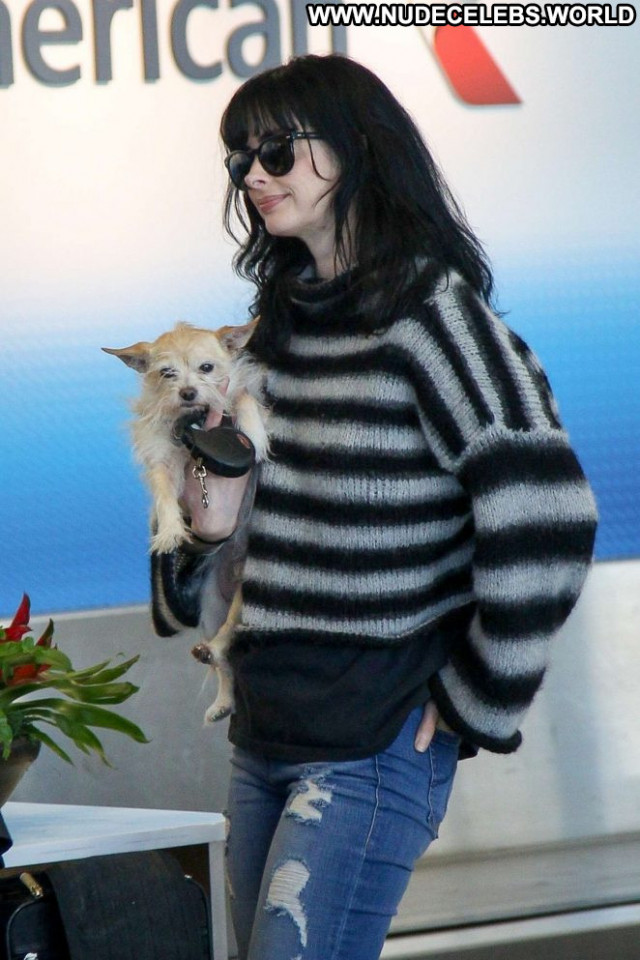 Krysten Ritter Lax Airport Lax Airport Los Angeles Celebrity Posing
