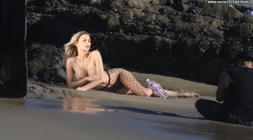 Kate Compton Female Bisexual Slim Body Actress Medium Breasts Topless Bikini Blonde Toples Babe Small Ass Influencer Beautiful Straight Caucasian Sex Photoshoot