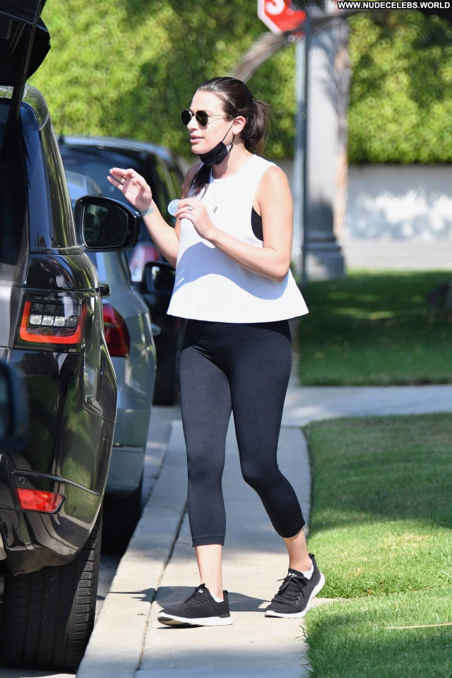 Lea Michele No Source Beautiful Celebrity Paparazzi Babe Posing Hot