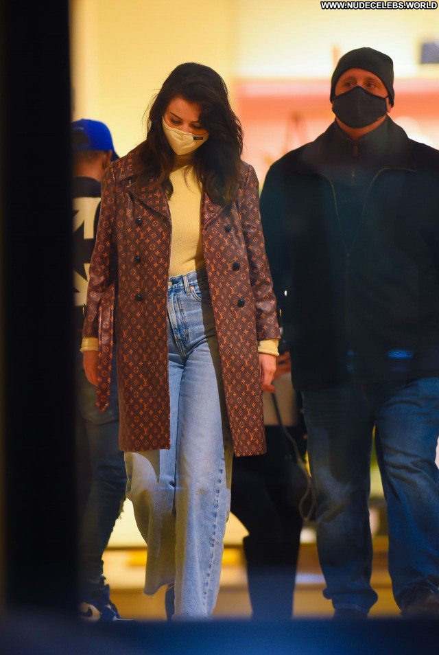 Selena Gomez No Source Babe Sexy Beautiful Celebrity Posing Hot