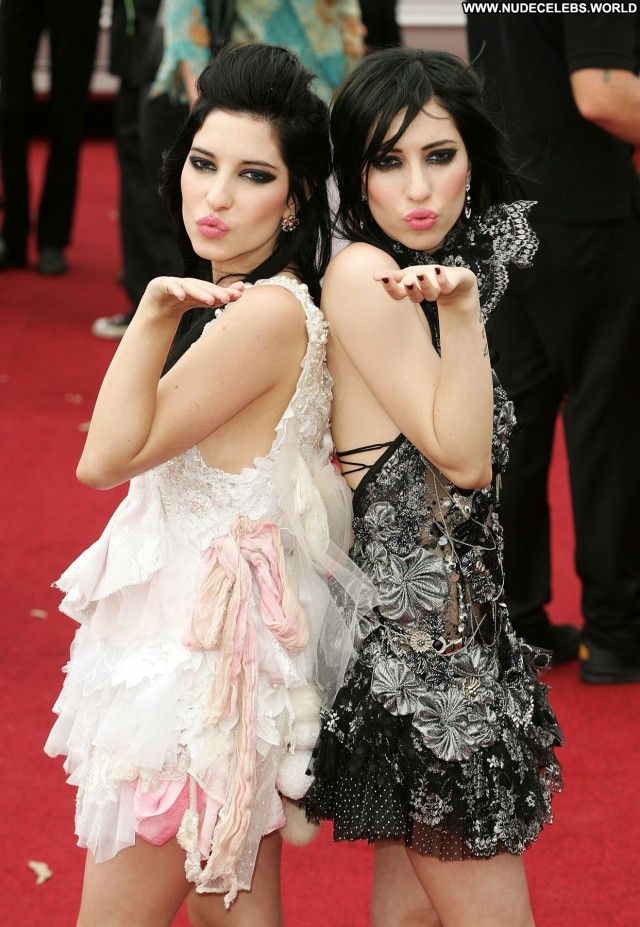 The Veronicas The Secret Guitar Singer Red Carpet Babe Celebrity