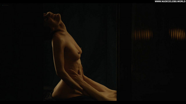 Moanna Ferre Meprises Celebrity Hd Nude Scene Posing Hot Nude Babe